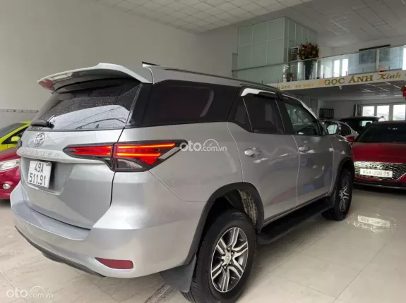 Toyota Fortuner 2.4 MT 4x2 2017 - Xe như mới