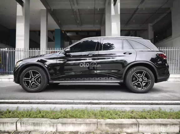 Mercedes-Benz GLC 300 4Matic V1 2022 - Bản V1
