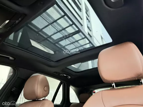 Mercedes-Benz GLC 300 4Matic V1 2022 - Bản V1