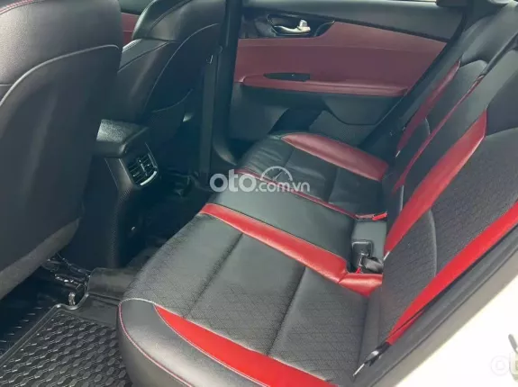 Kia K3 1.6 Premium 2022 - Mẫu xe hạng C đầm chắc, giá tốt sang tên ngay