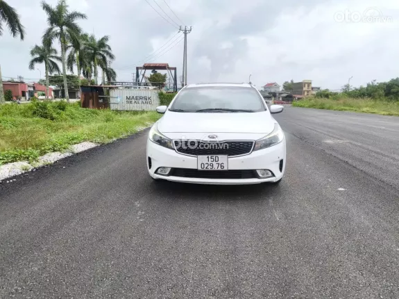 Kia Cerato 2.0 AT Premium 2016 - Full option