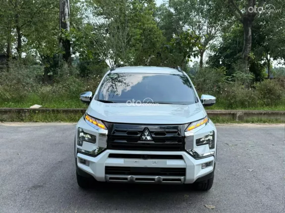 Mitsubishi Xpander Cross 1.5 AT 2024 - Chuẩn kilomet zin 3000km