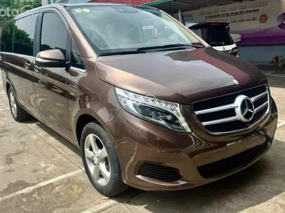 Mercedes-Benz V220 2015 - Xe nhập khẩu, thiết kế hiện đại, rộng rãi