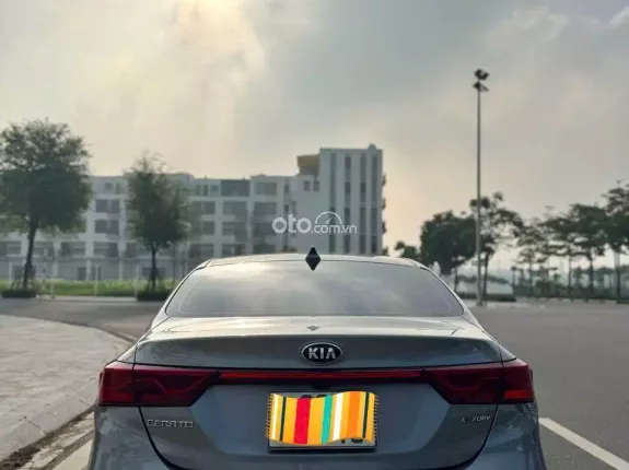 Kia Cerato 1.6 AT Luxury 2021 - Form dáng thể thao, nội thất cao cấp