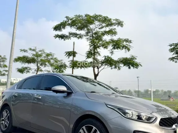 Kia Cerato 1.6 AT Luxury 2021 - Form dáng thể thao, nội thất cao cấp