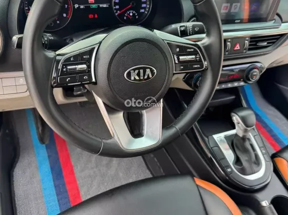 Kia Cerato 1.6 AT Luxury 2021 - Form dáng thể thao, nội thất cao cấp