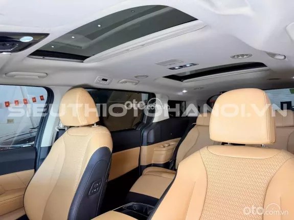 Kia Carnival 3.5G Signature 2021 - Xe zin nguyên bản theo hãng