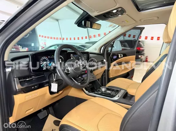 Kia Carnival 3.5G Signature 2021 - Xe zin nguyên bản theo hãng