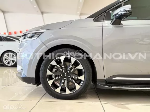 Kia Carnival 3.5G Signature 2021 - Xe zin nguyên bản theo hãng