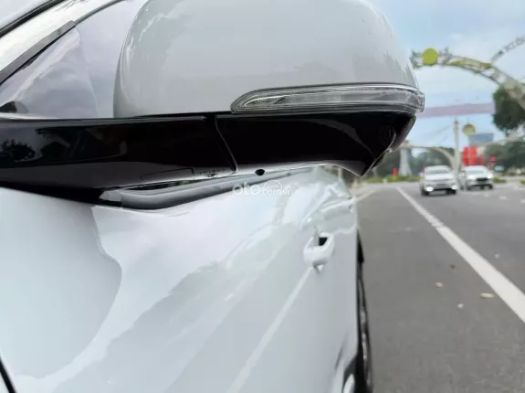 VinFast VF8 2023 - Giá chỉ 710 tr