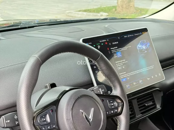 VinFast VF8 2023 - Giá rẻ cần bán gấp