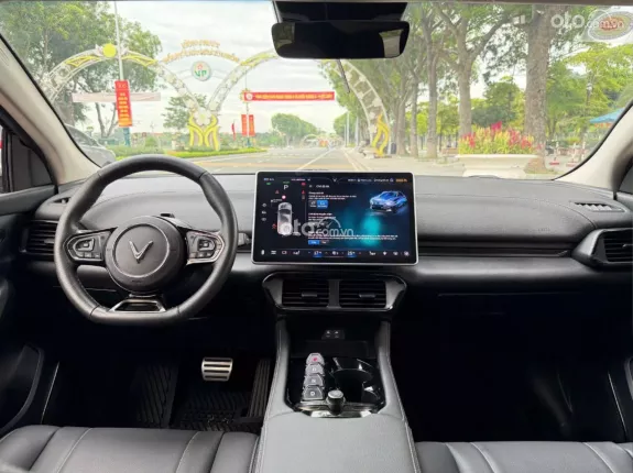VinFast VF8 2023 - Giá rẻ cần bán gấp