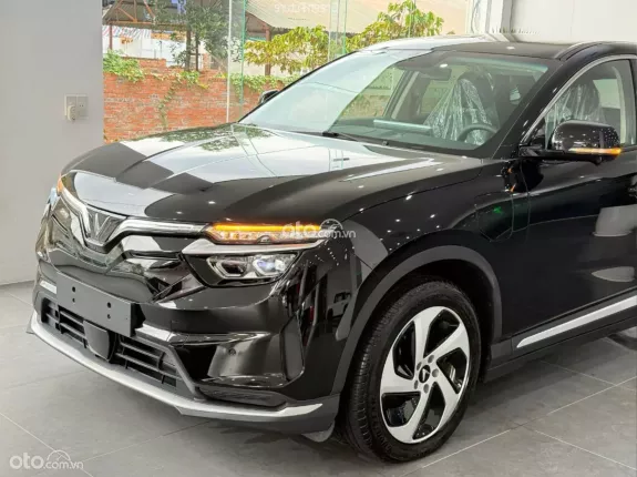 VinFast VF8 2024 - Giá chỉ 845 triệu