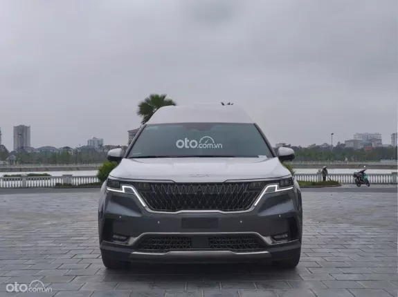 Kia Carnival Royal 2022 - Hạng thương gia 4 ghế độc lập với khoang hành khách riêng tư