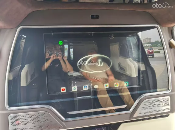 Kia Carnival Royal 2022 - Hạng thương gia 4 ghế độc lập với khoang hành khách riêng tư