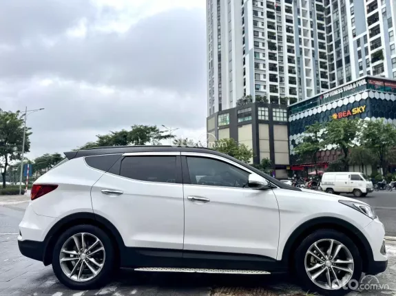 Hyundai Santa Fe 2.4L Xăng Cao cấp 2016 - Xe gia đình đã qua sử dụng, chất lượng như mới