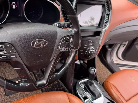 Hyundai Santa Fe 2.4L Xăng Cao cấp 2016 - Xe gia đình đã qua sử dụng, chất lượng như mới