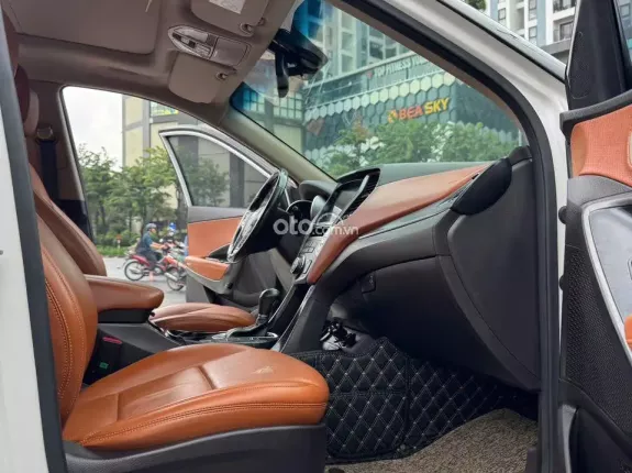 Hyundai Santa Fe 2.4L Xăng Cao cấp 2016 - Xe gia đình đã qua sử dụng, chất lượng như mới