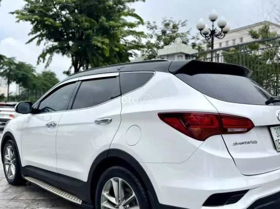 Hyundai Santa Fe 2.4L Xăng Cao cấp 2016 - Xe gia đình đã qua sử dụng, chất lượng như mới