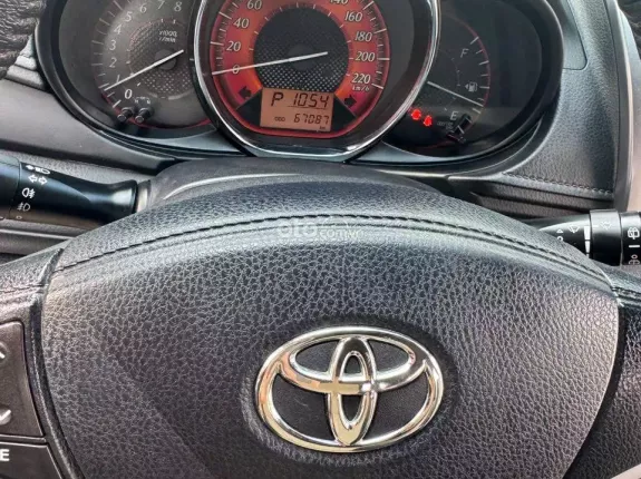 Toyota Yaris 1.5G 2017 - Máy móc nguyên zin, gầm chắc, nội thất sạch đẹp