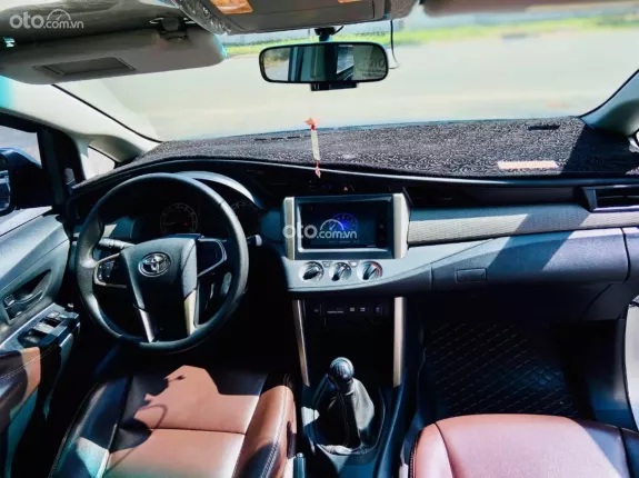 Toyota Innova 2.0E 2019 - Xe đẹp, giá hợp lý