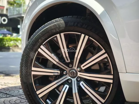 Volvo XC90 T6 Momentum 2017 - Bao check thoải mái chất lượng xe
