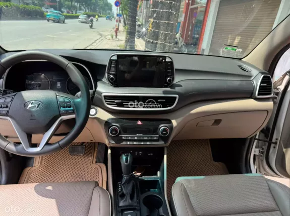 Hyundai Tucson 2.0 Dầu đặc biệt 2020 - Máy dầu