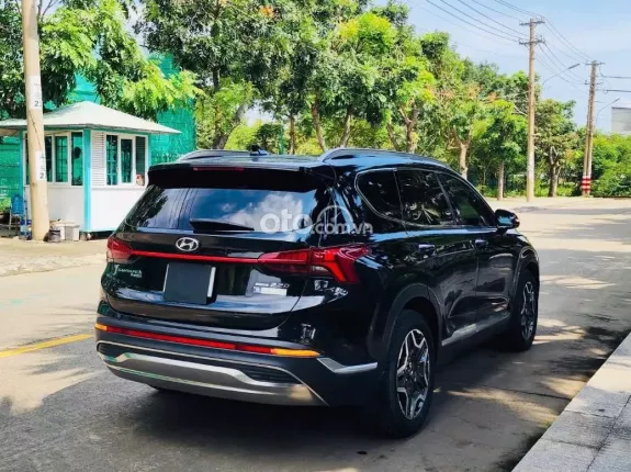Hyundai Santa Fe 2.2 Dầu Cao cấp 2022 - Xe dầu cao cấp, lăn bánh ít, còn mới