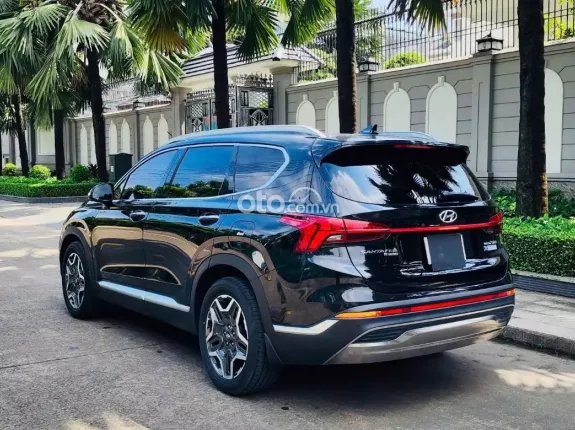 Hyundai Santa Fe 2.2 Dầu Cao cấp 2022 - Xe dầu cao cấp, lăn bánh ít, còn mới