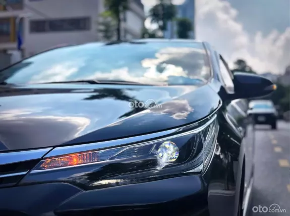 Toyota Corolla Altis 1.8 G 2021 - Altis 1.8G 2021 đen bóng, giá cực tốt