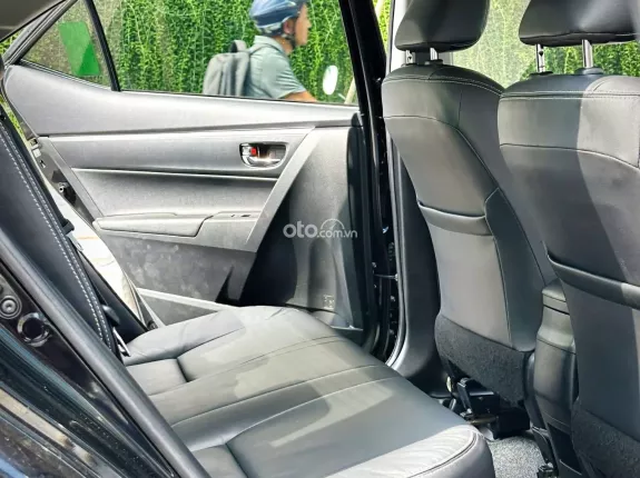 Toyota Corolla Altis 1.8 G 2021 - Altis 1.8G 2021 đen bóng, giá cực tốt