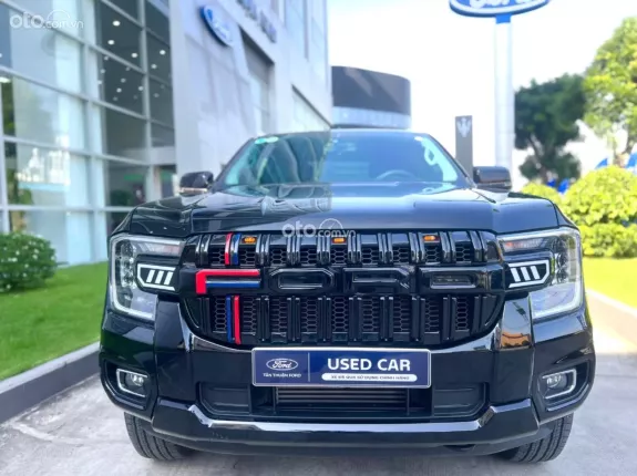 Ford Ranger XLS 2.0L 4x4 AT 2025 - Bán xe bán tải 2025 màu đen, đầy đủ phụ kiện cao cấp