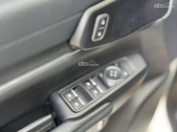 Ford Everest Titanium 2.0 AT 4x2 2022 - Xe cá nhân 1 chủ sử dụng