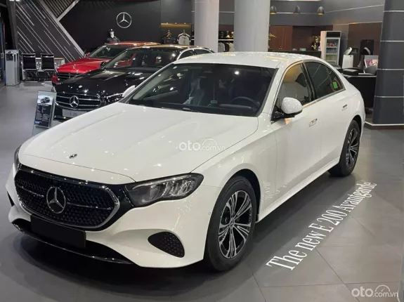Mercedes-Benz E200 2025 - XE HOT CÓ SẴN GIAO NGAY!!