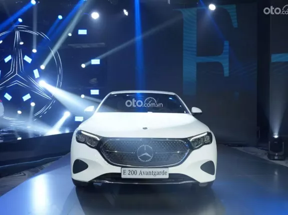 Mercedes-Benz E200 2025 - XE HOT CÓ SẴN GIAO NGAY!!