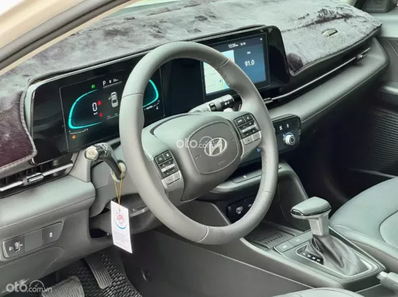 Hyundai Accent 1.5 AT cao cấp 2025 - Option miên man!