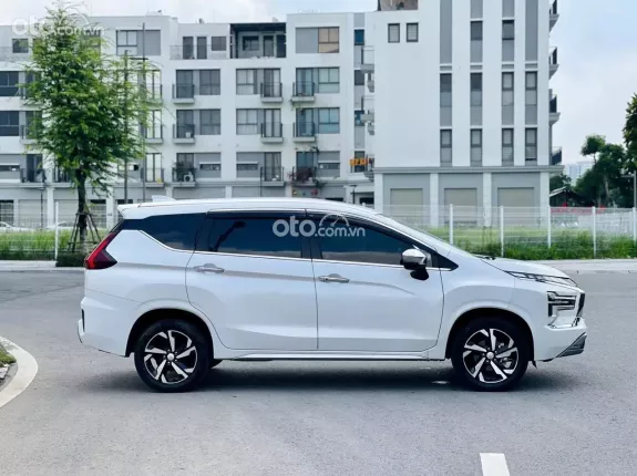 Mitsubishi Xpander AT Premium 2024 - Salon xin được chào bán chiếc xe