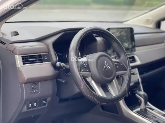 Mitsubishi Xpander AT Premium 2024 - Salon xin được chào bán chiếc xe