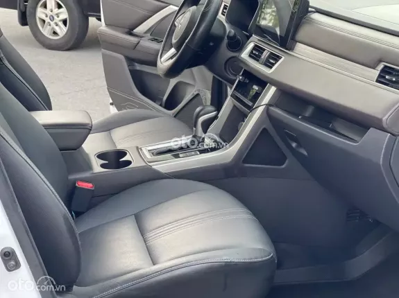 Mitsubishi Xpander AT Premium 2024 - Salon xin được chào bán chiếc xe