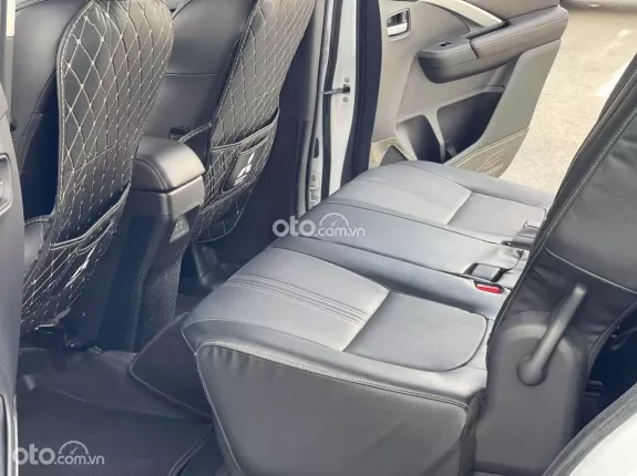 Mitsubishi Xpander AT Premium 2024 - Salon xin được chào bán chiếc xe