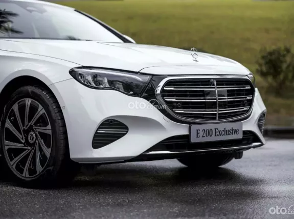 Mercedes-Benz E200 2025 - Xe sẵn đủ màu giao ngay - Trả trước 687 triệu nhận xe