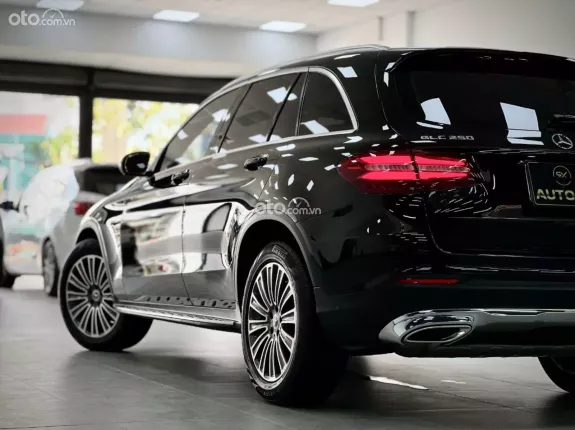 Mercedes-Benz GLC 250 4Matic 2019 - Full Lịch Sử Bảo Dưỡng Hãng