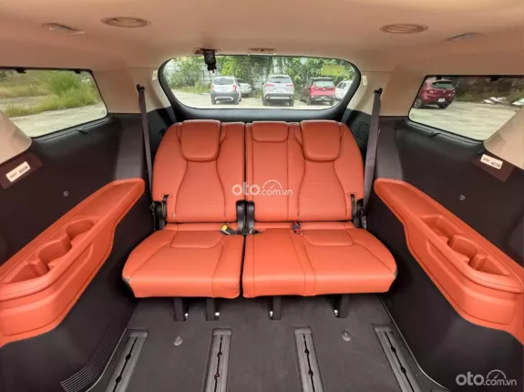 Kia Carnival 2.2D Signature 2024 - Xe đẹp, bảo dưỡng full hãng, giá tốt