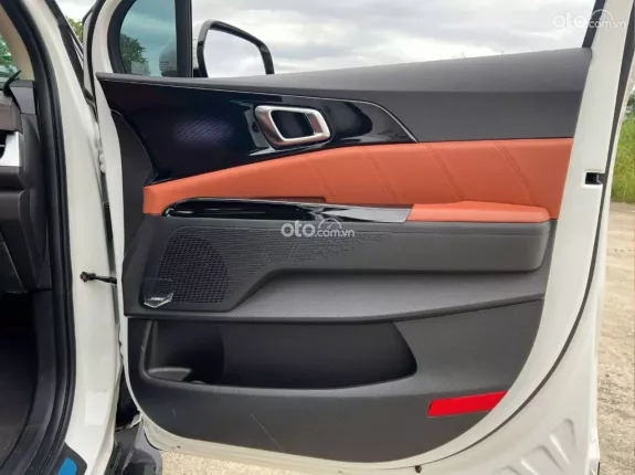 Kia Carnival 2.2D Signature 2024 - Xe đẹp, bảo dưỡng full hãng, giá tốt