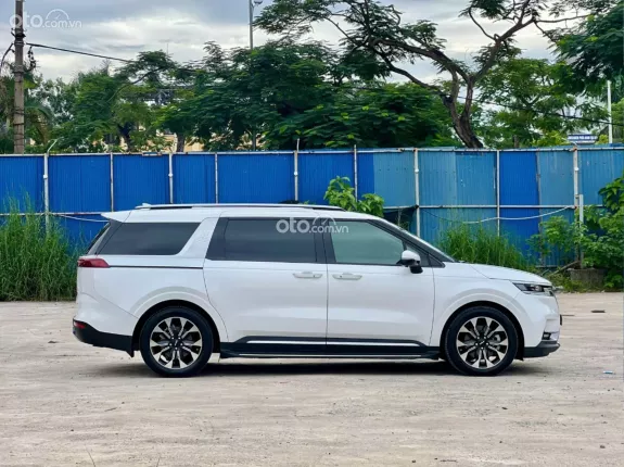 Kia Carnival 2.2D Signature 2024 - Xe đẹp, bảo dưỡng full hãng, giá tốt