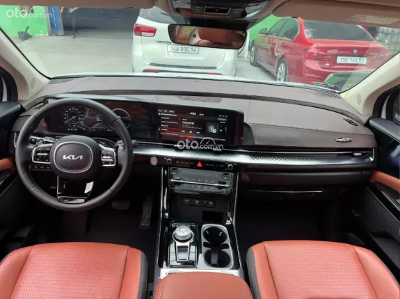 Kia Carnival 2.2D Signature 2024 - Xe đẹp, bảo dưỡng full hãng, giá tốt
