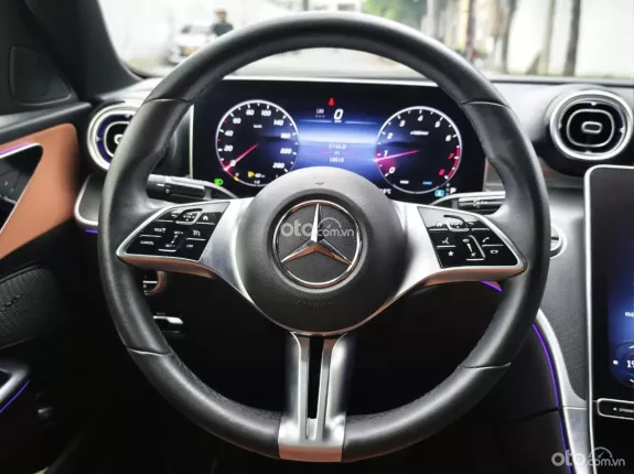 Mercedes-Benz C200 Avantgarde 2022 - Trắng Nâu