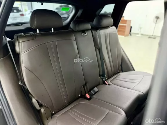 VinFast LUX SA2.0 Cao cấp 2020 - Xe màu đen nội thất nâu sang trọng