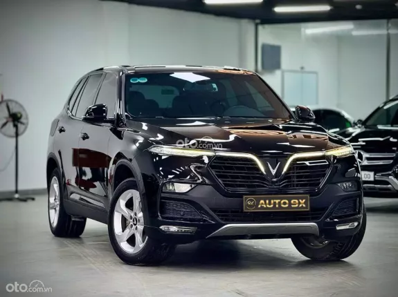 VinFast LUX SA2.0 Cao cấp 2020 - Xe màu đen nội thất nâu sang trọng