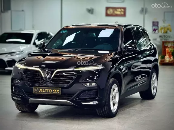 VinFast LUX SA2.0 Cao cấp 2020 - Xe màu đen nội thất nâu sang trọng